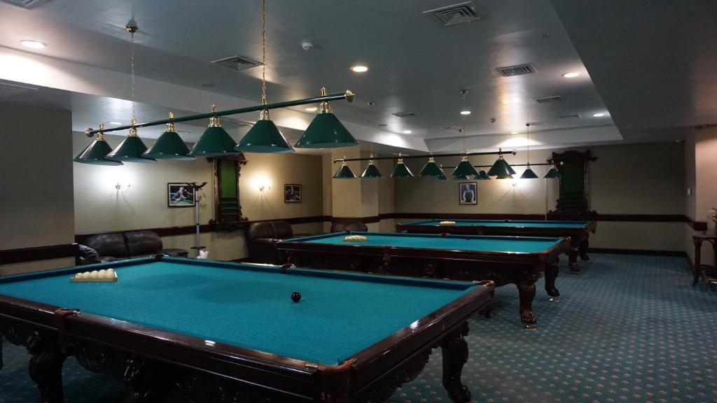 Grand Hotel Victory Aktau  Ngoại thất bức ảnh A pool hall