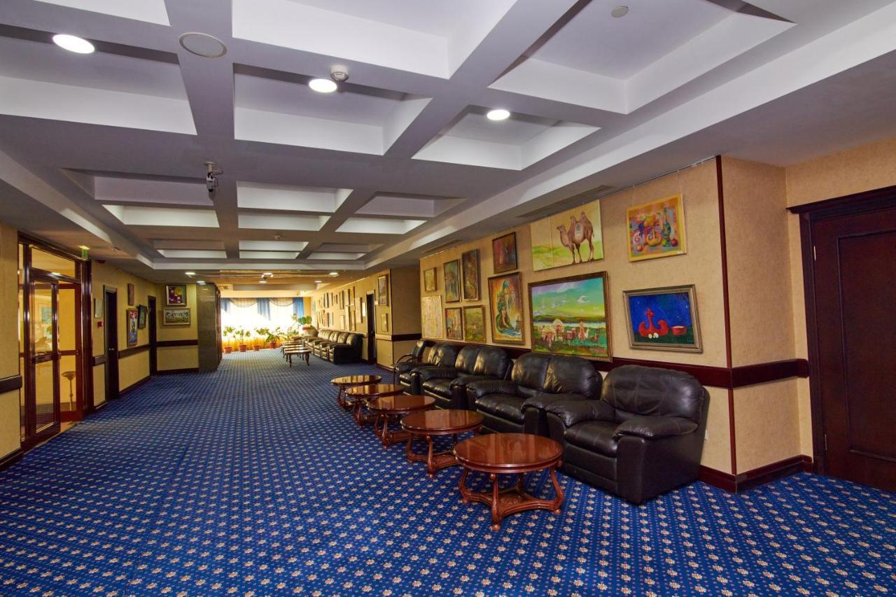 Grand Hotel Victory Aktau  Ngoại thất bức ảnh Interior of the hotel